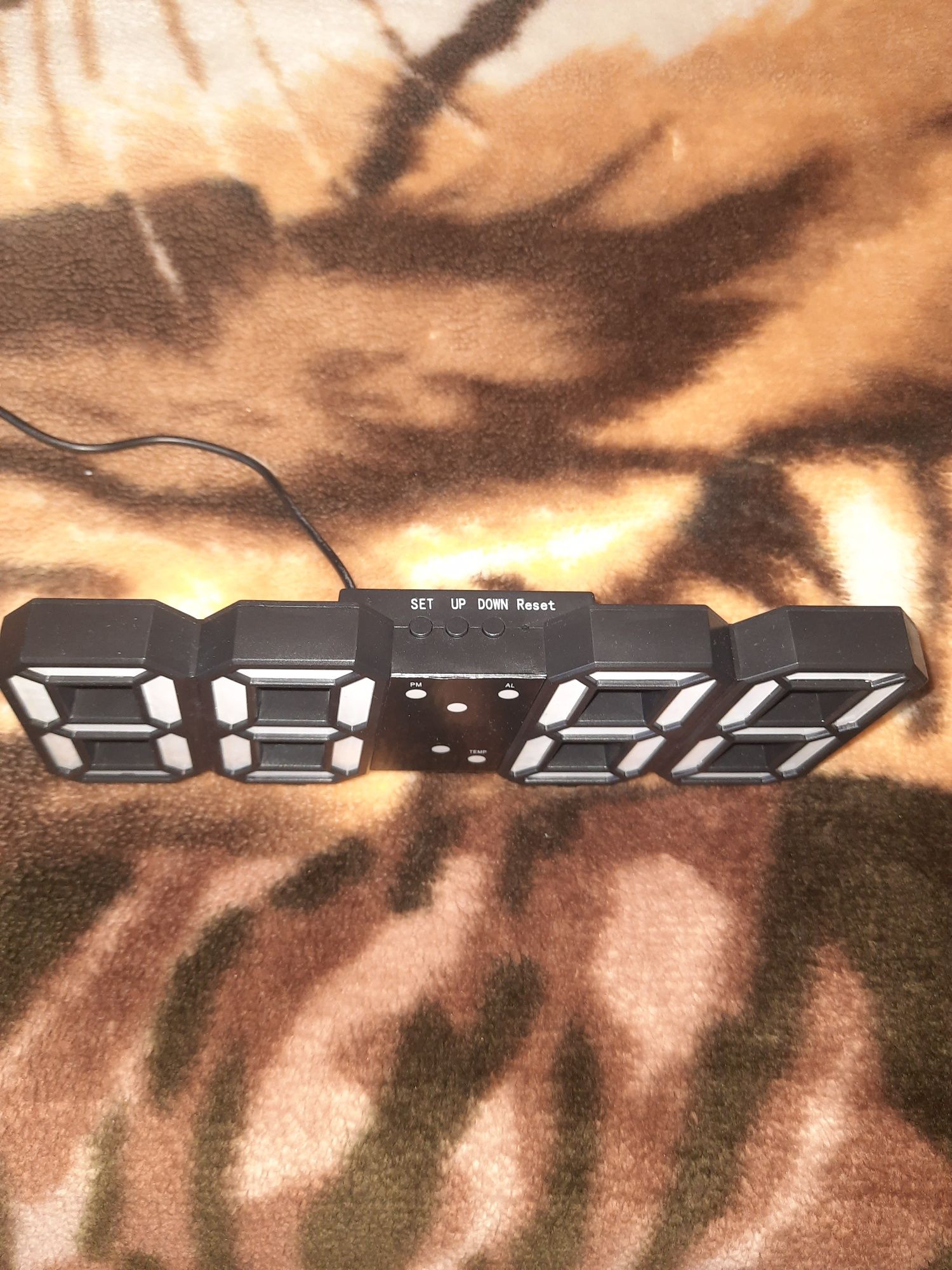 Nowy Zegar LED,z budzikiem i temperaturą