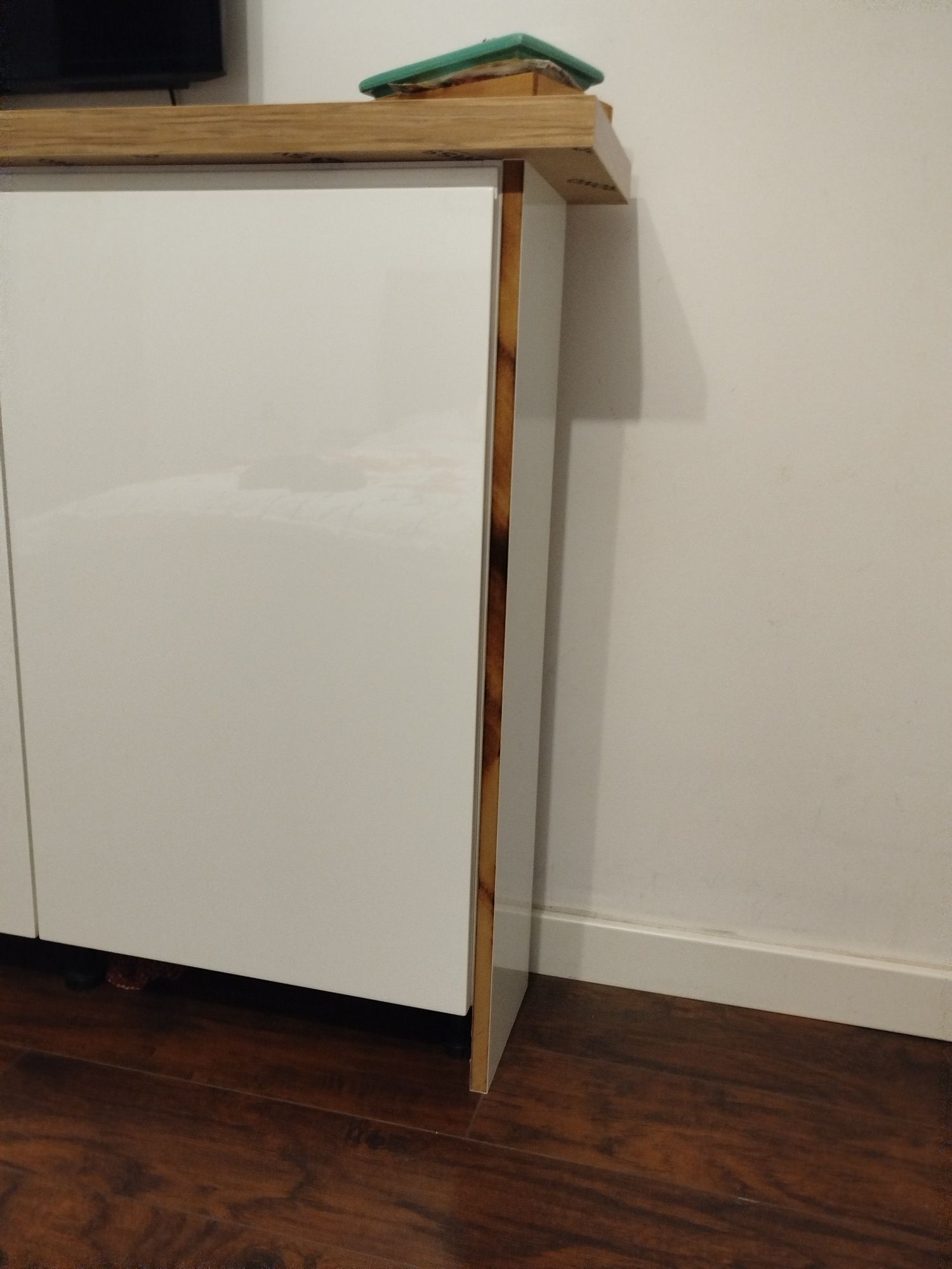 Szafka wysoka pod tv