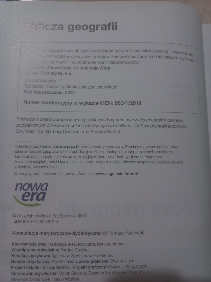 Oblicza geografii 1 podrecznik +karty pracy