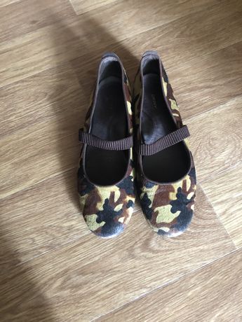 Кожаные туфли балетки Мэри Джейн DKNY