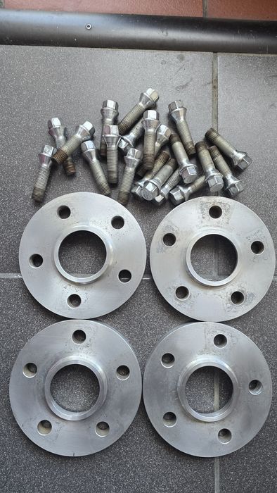 Dystanse 5x110 gr.16mm  Alfa Romeo Giulia Stelvio 159 i inne