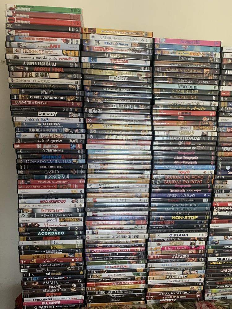 DVDs de cinema,quase novos.