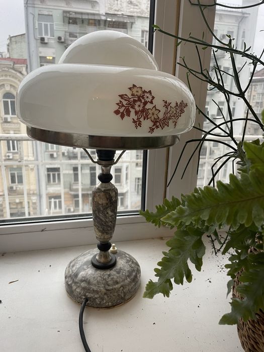 Лампа винтаж, ідеальнтй стан! Мармурова