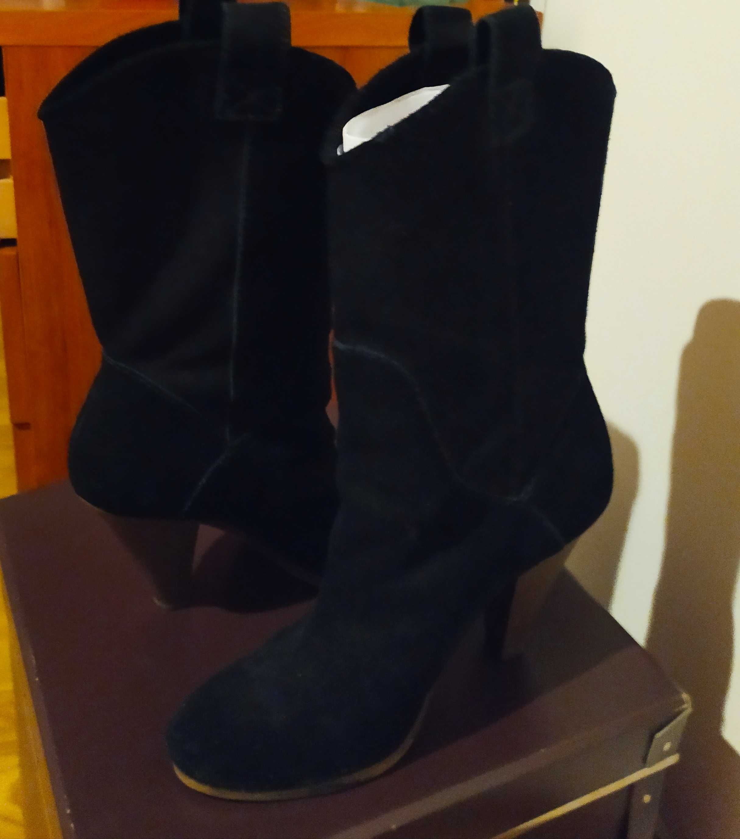 Bota de senhora novas Zara