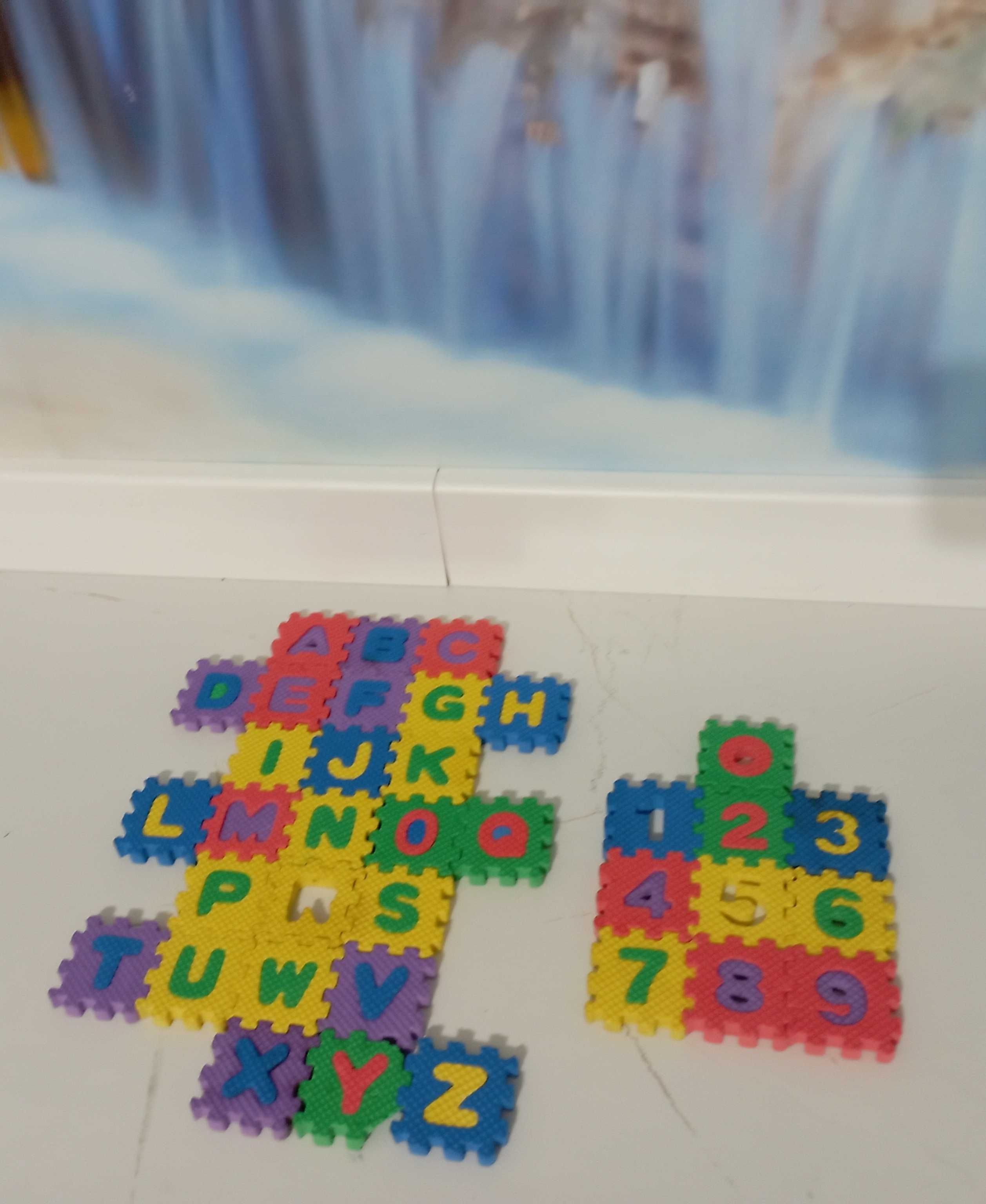 Małe Puzzle piankowe, 5 cm x 5 cm, 36 szt, LITERKI i CYFERKI