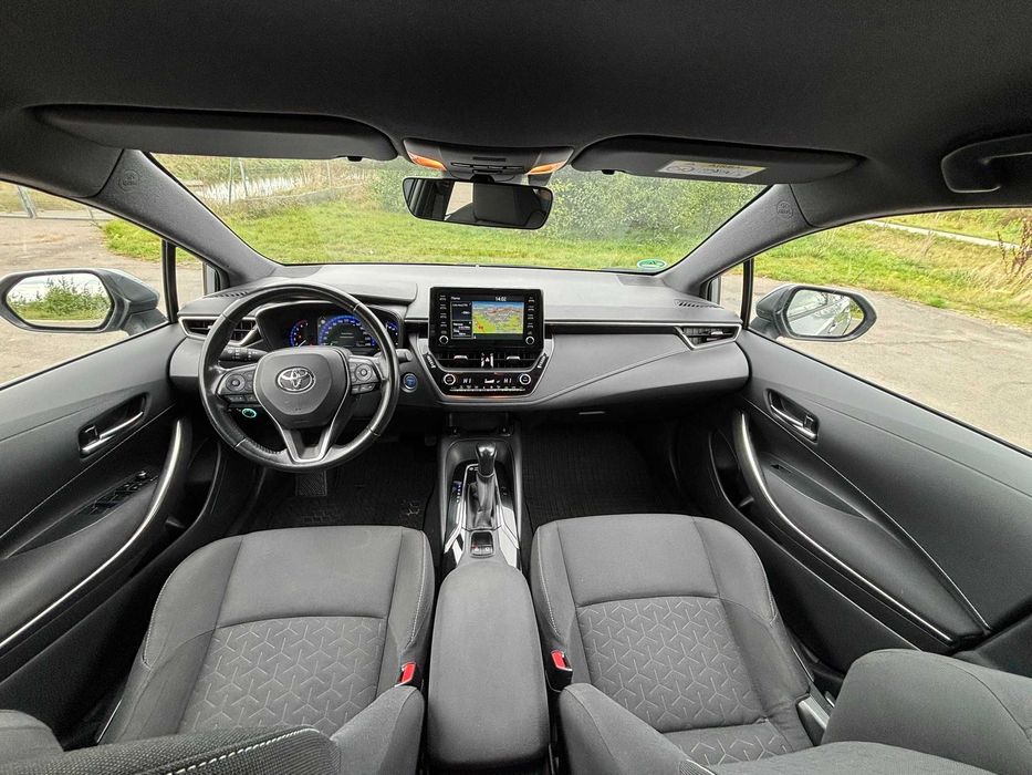 Wynajem Toyota Corolla Hybryda LPG 2021 1.8 122 koni