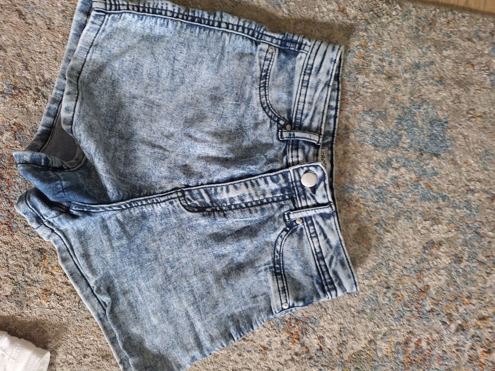 Spodenki jeansowe cropp