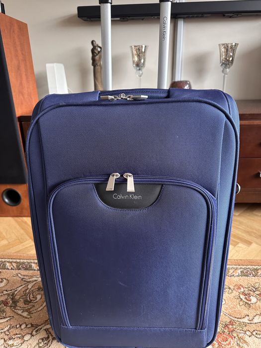 Walizka firmy Calvin Klein