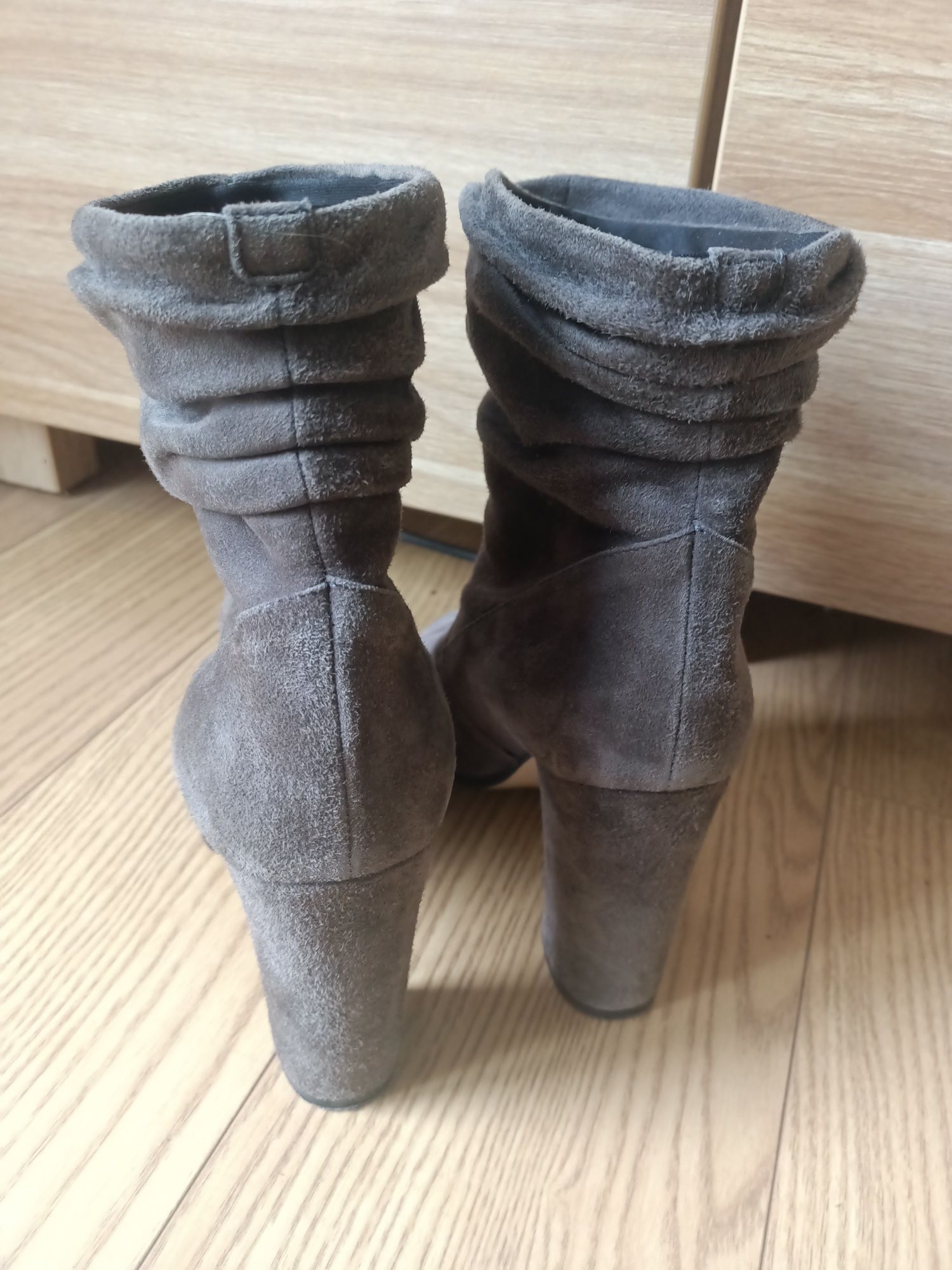 Botki peep toe Kazar