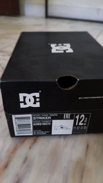 Sapatilhas DC tamanho 30