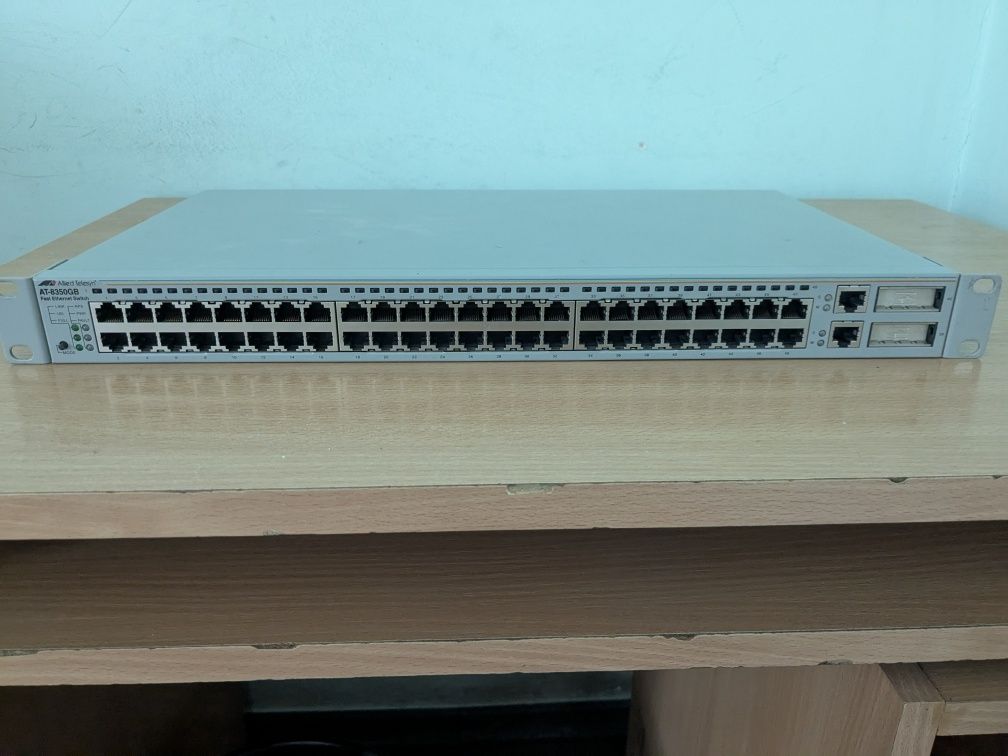Комутатор Allied Telesyn AT-8350GB