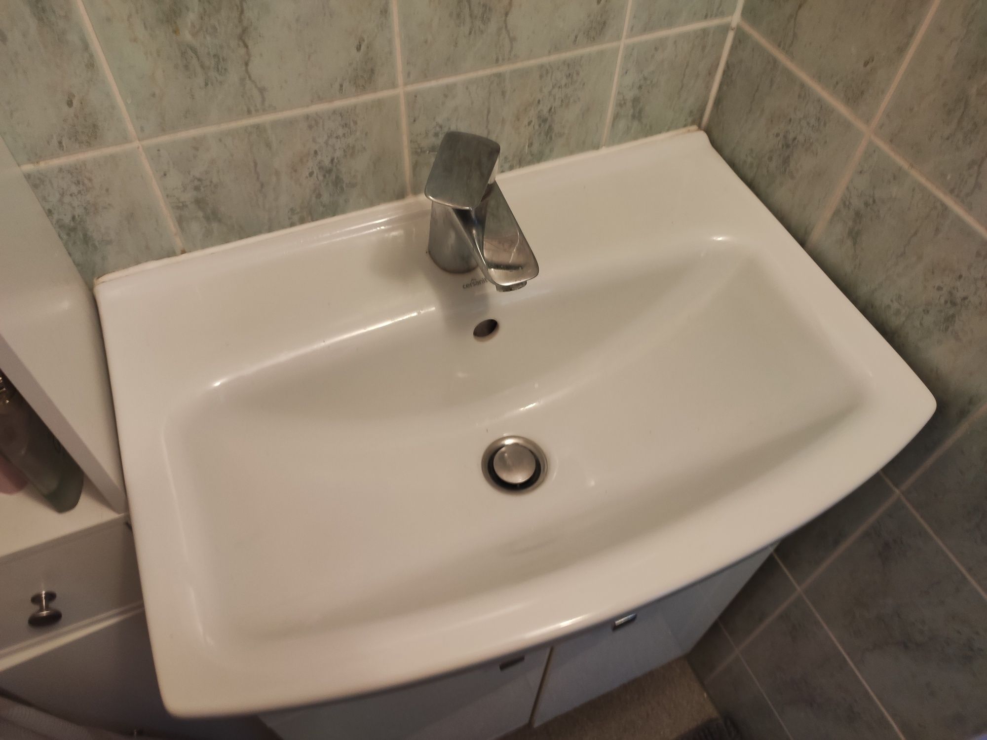Zestaw mebli łazienkowych  + umywalka cersanit i bateria