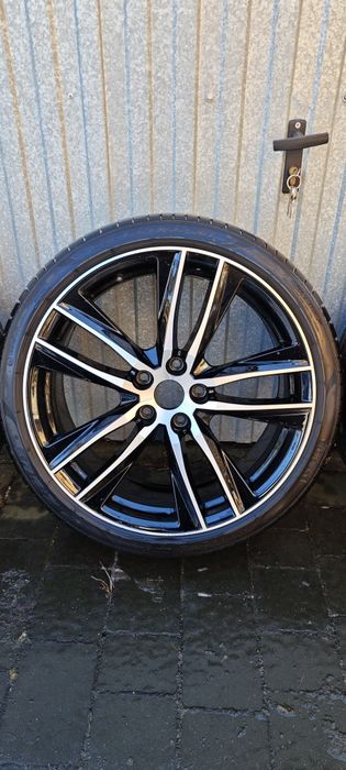 Kola alufelgi 19 Pirelli 5x112 Seat Leon III Cupra FR Golf VII S3 A3