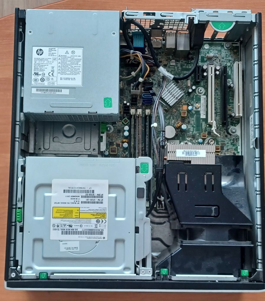 Komputer HP Compaq 8200 z uszkodzoną płytą główną