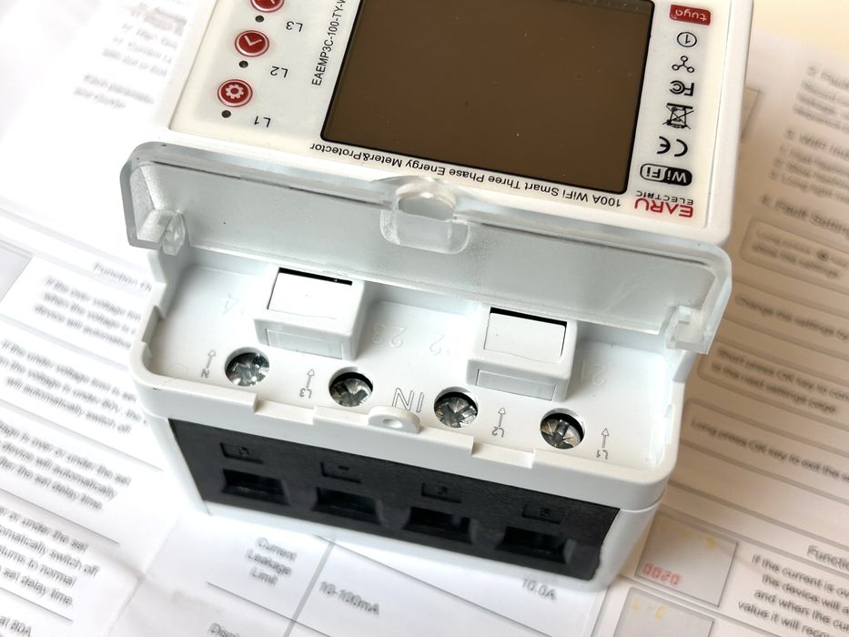 3-х фазный WiFi электросчётчик автомат до 100А с LCD дисплеем