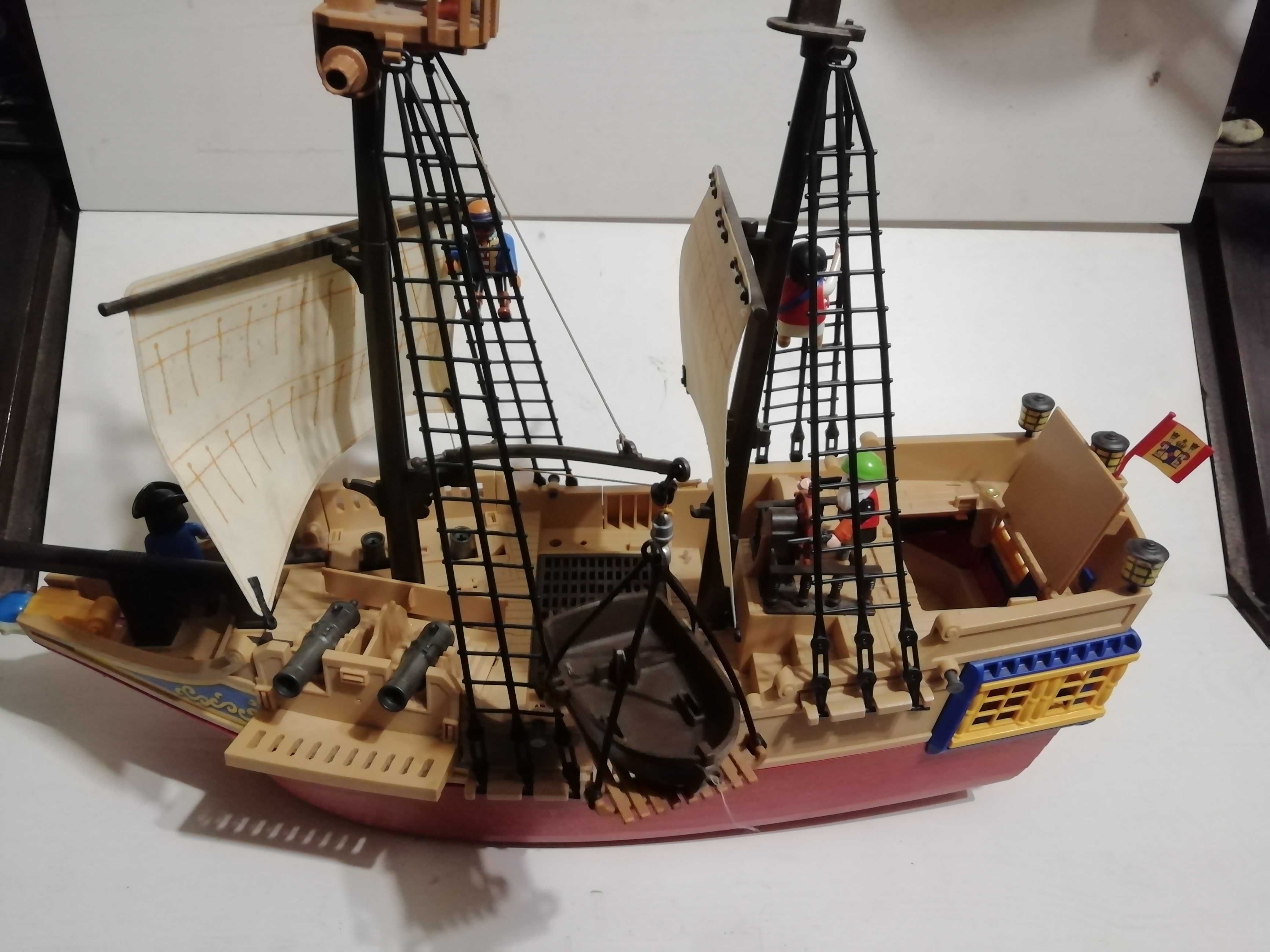 Barco pirata playmobil