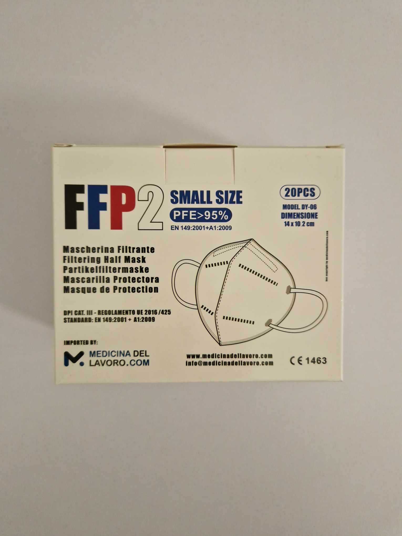 Maseczka FFP 2 + foliowe etui na maskę