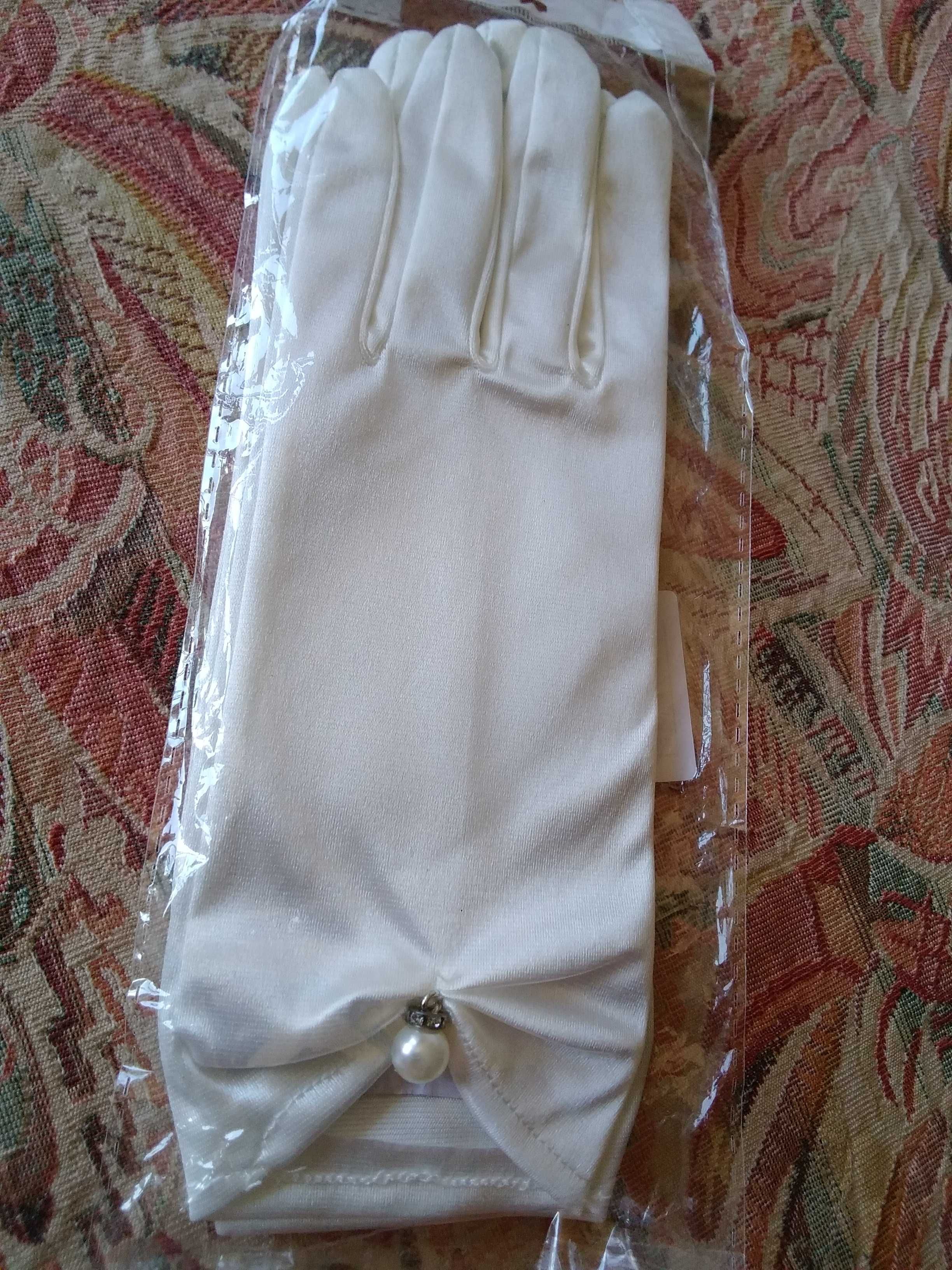 Luvas acetinadas brancas, com pérola, 22cm