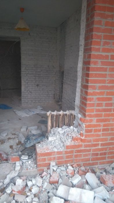 Демонтаж любой сложности. Вывоз мусора.