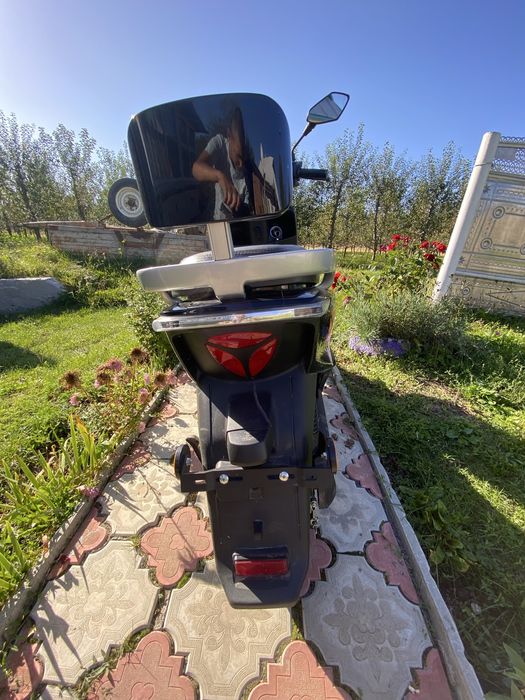 Продаю електро скутер.