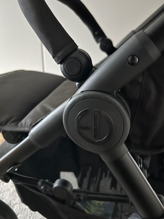 Wózek spacerowy Elodie Details Mondo kolor czarny