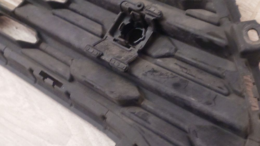 Grill kratka wlotu powietrza rav4 od 2023-