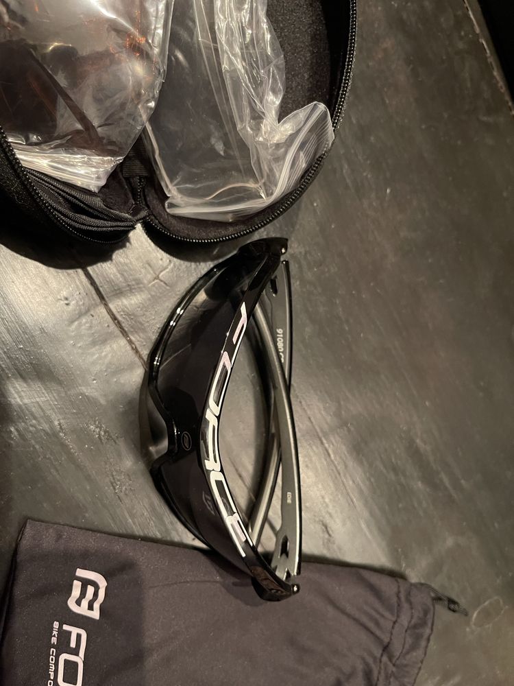 Vendo capacete e oculos Force