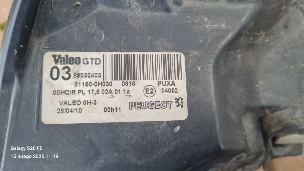 Lampy prawa lewa peugeot  107  uszkodzone