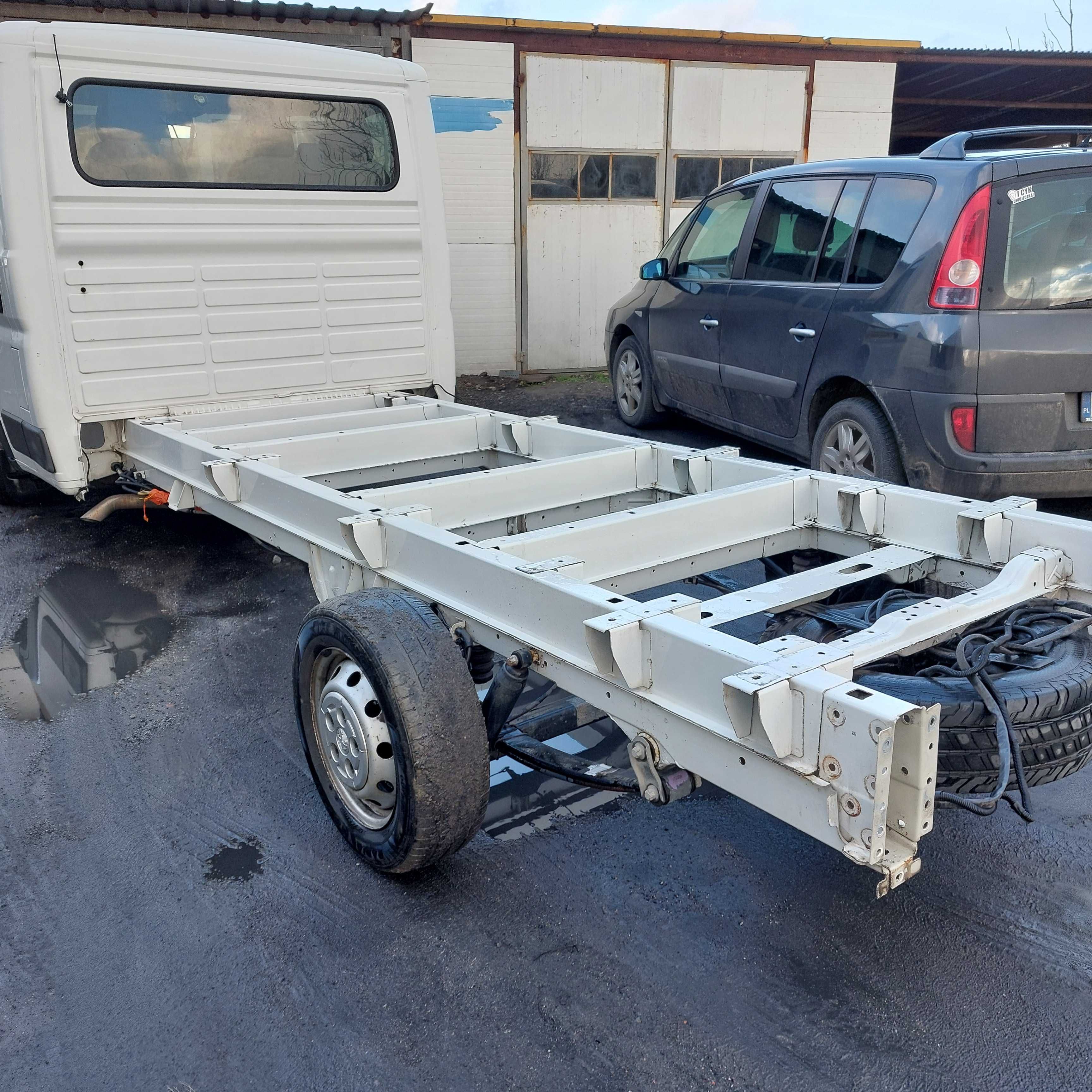 Peugeot do zabudowy z 2017 r.