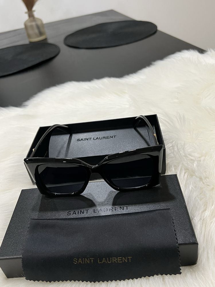 Okulary przeciwsłoneczne czarne Saint Laurent YSL