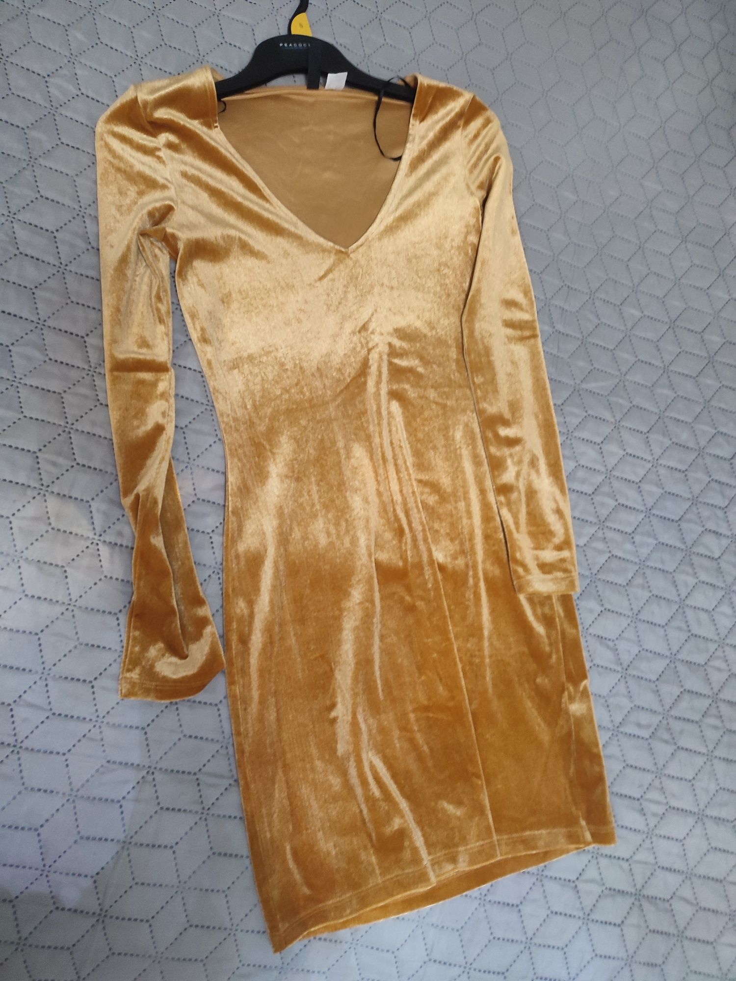 Золотое бархатное платье h&m