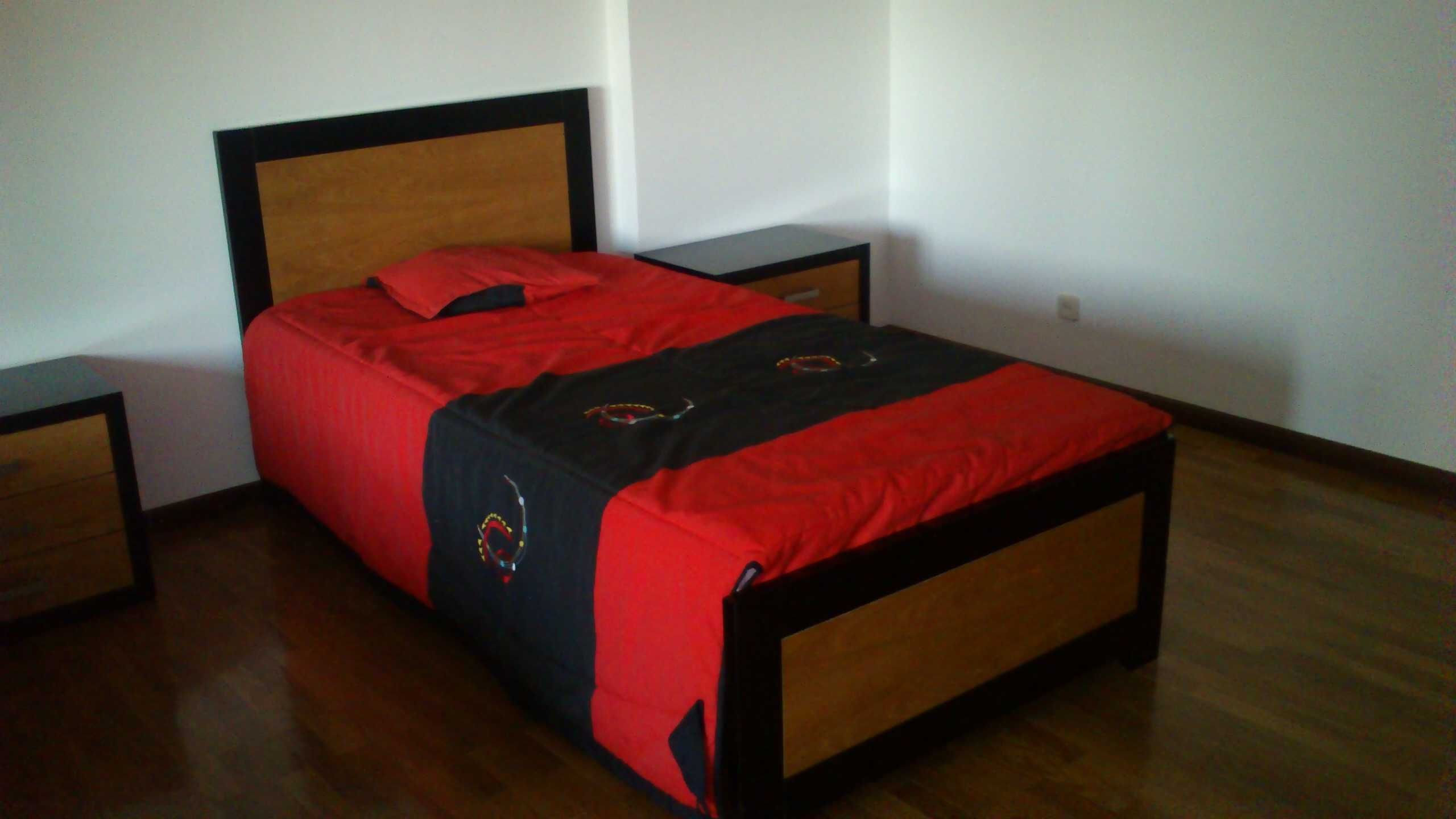 Quarto individual junto ao polo universitário do Hospital São João