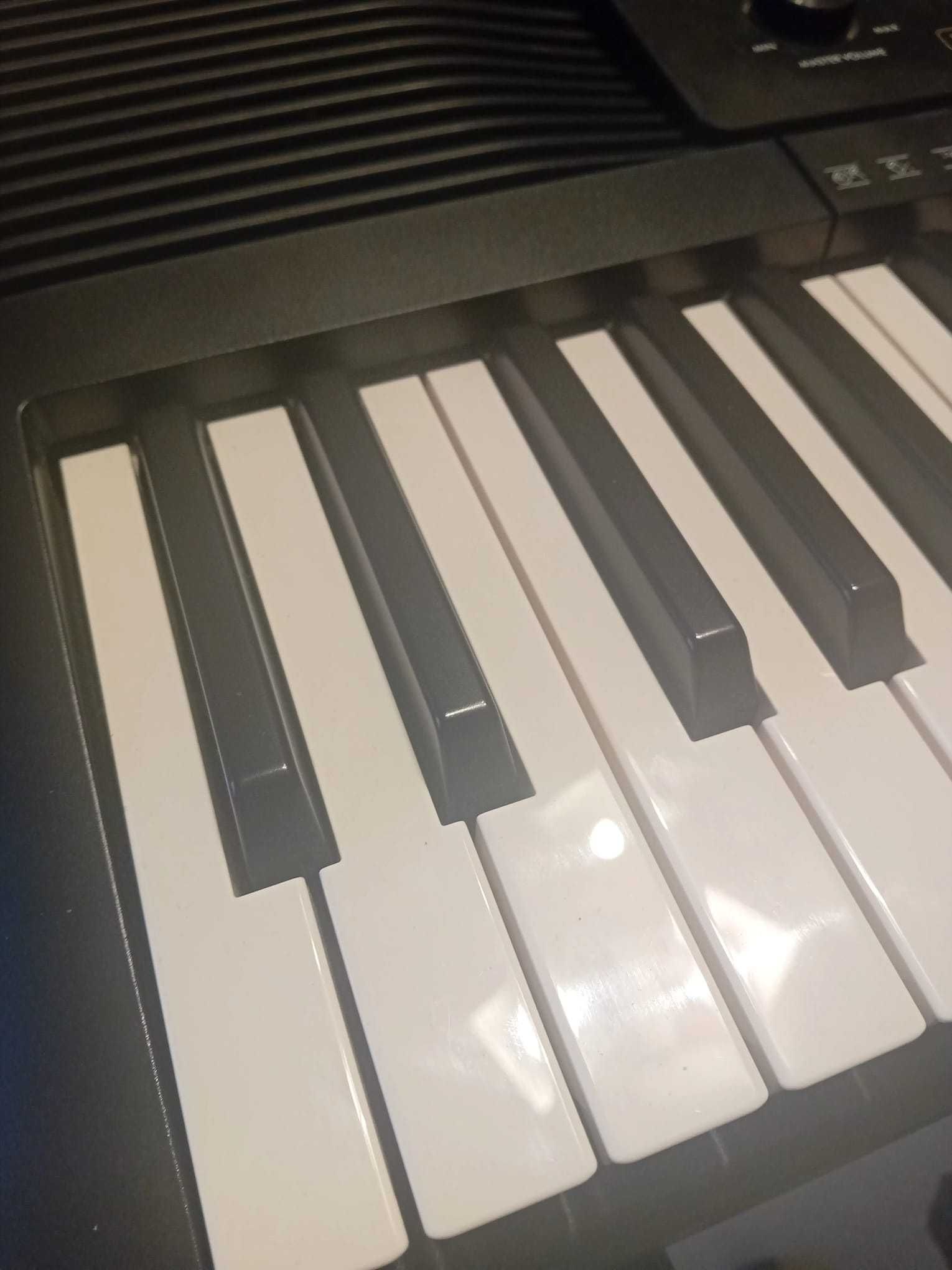 Keyboard Yamaha PSR-E273