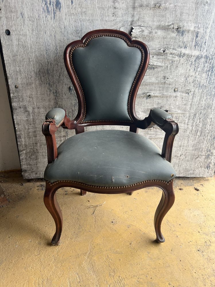 Cadeirão tipo Bergère