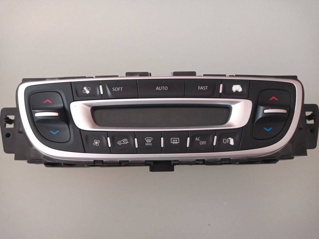 Panel klimatyzacji Megane 3 scenic