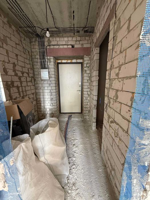 23500ЖК Мира 3Сертификат-ДА Продам 1 комн кварт Частичный ремонт 5этAS