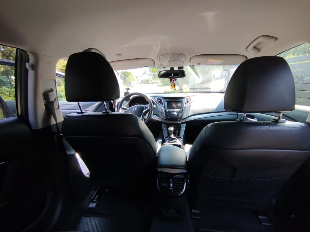 Hyundai I40       .