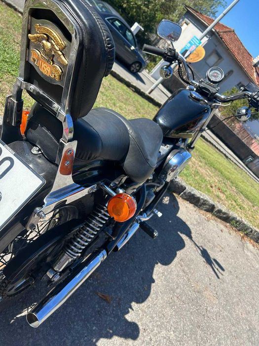 Harley-Davidson Sportster 883