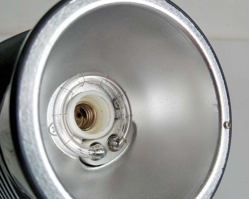 Студійний спалах Falcon SS 110B дж 38GN