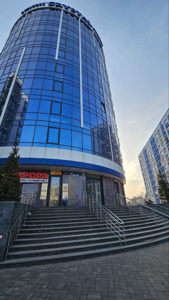 Оренда офісу 106.1м2 в БЦ "CRYSTAL" Осокорки, м. Славутич