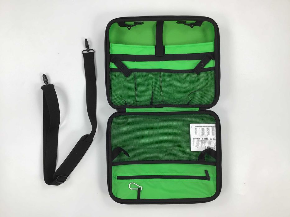 Сумка портфель для ноутбука для гаджетів і речей в літак IKEA Upptacka