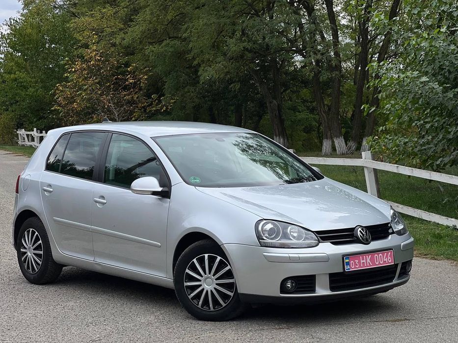 Volkswagen Golf R line