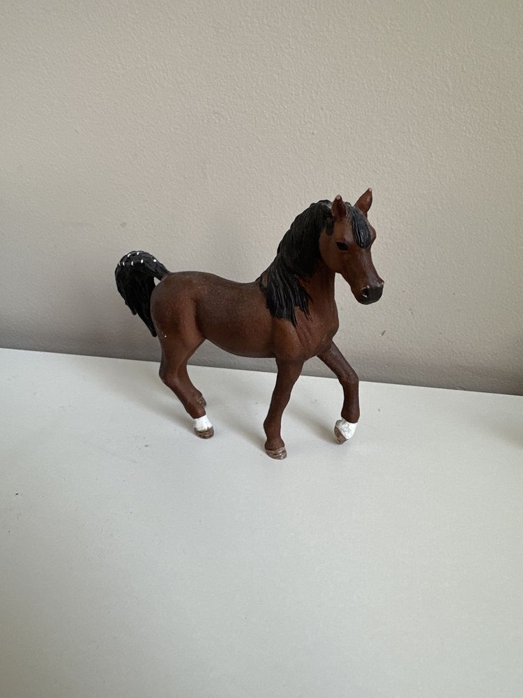 Figurki koni Schleich