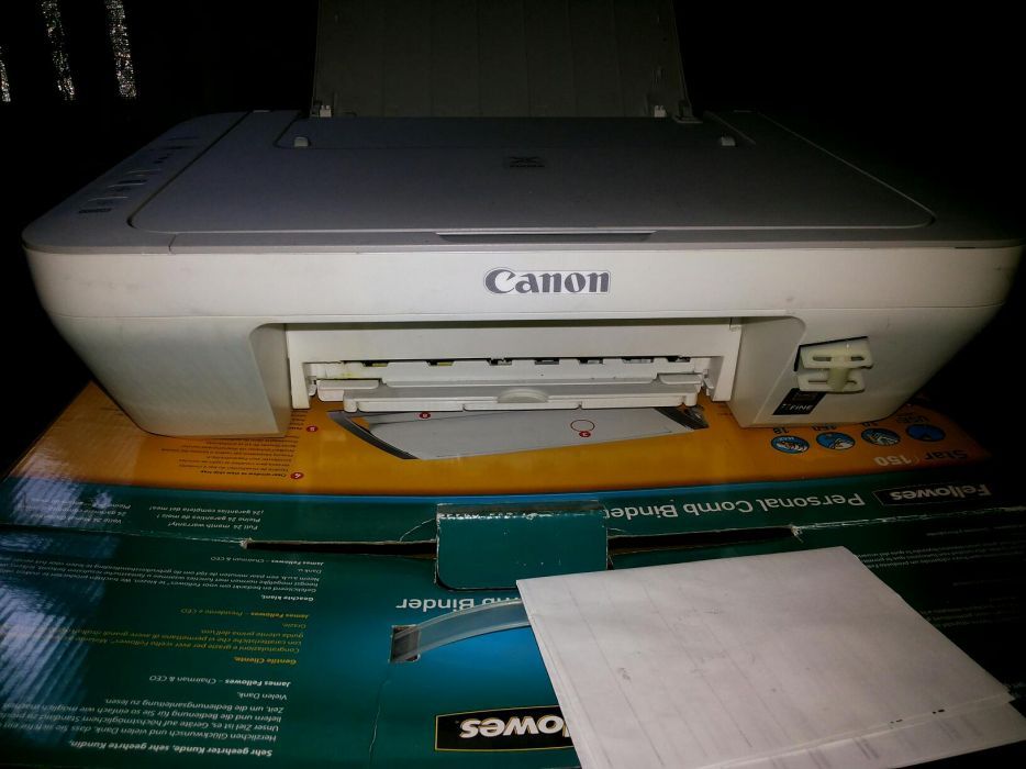 Продам принтер Canon Mg2440 під вілновлення
