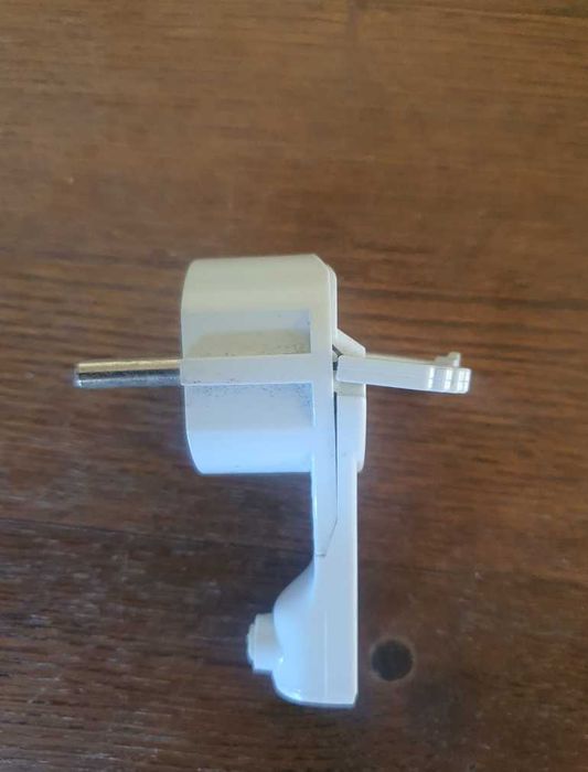 tomada em segunda mão pronta a usar em bom estado