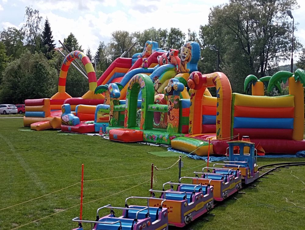 dmuchane zamki euro bungee kolejka elektryczna trampoliny popcorn