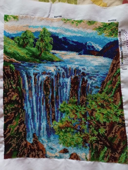 Картина вишита чеським бісером