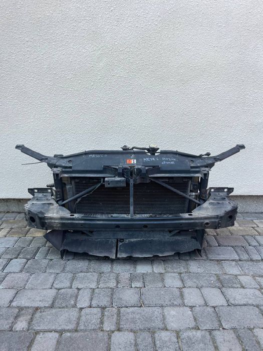 Телевізор передня панель радіатор Mazda 6 gg Мазда 1.8 2.0 2.3 бензин