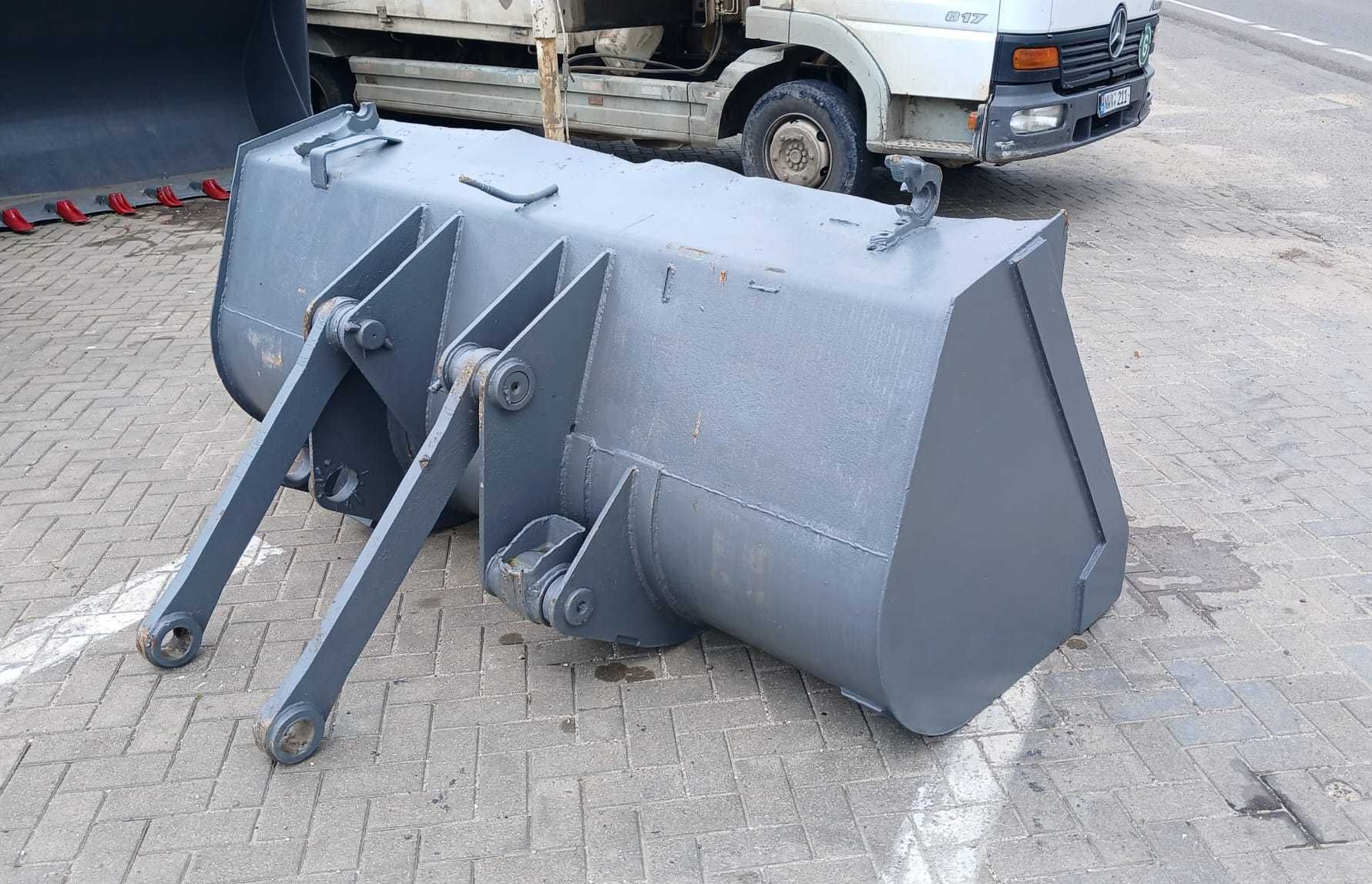 Ковш навантажувача
