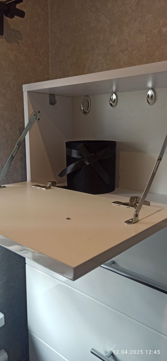 Sprzedam garderobe na wymiar